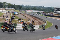 Vintage-motorcycle-club;eventdigitalimages;mallory-park;mallory-park-trackday-photographs;no-limits-trackdays;peter-wileman-photography;trackday-digital-images;trackday-photos;vmcc-festival-1000-bikes-photographs